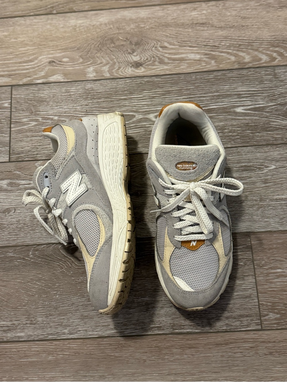 New Balance 2002R Grayish/Blue and Cream Suede Mesh Trainers - Size 5.5 (men’s)